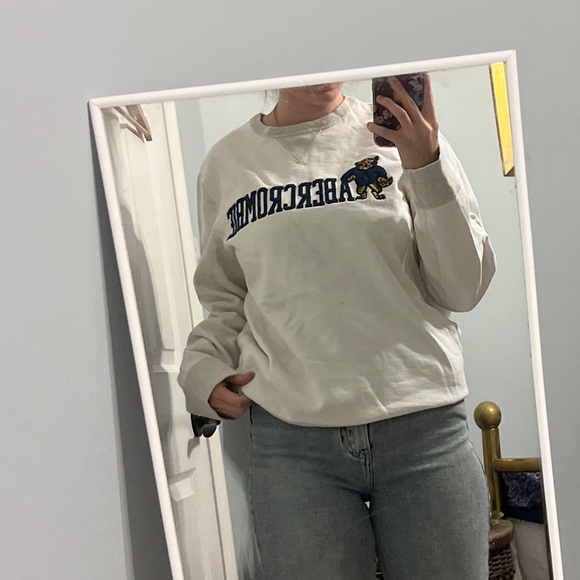 Abercrombie & Fitch Sweaters - Abercrombie and Finch sweater